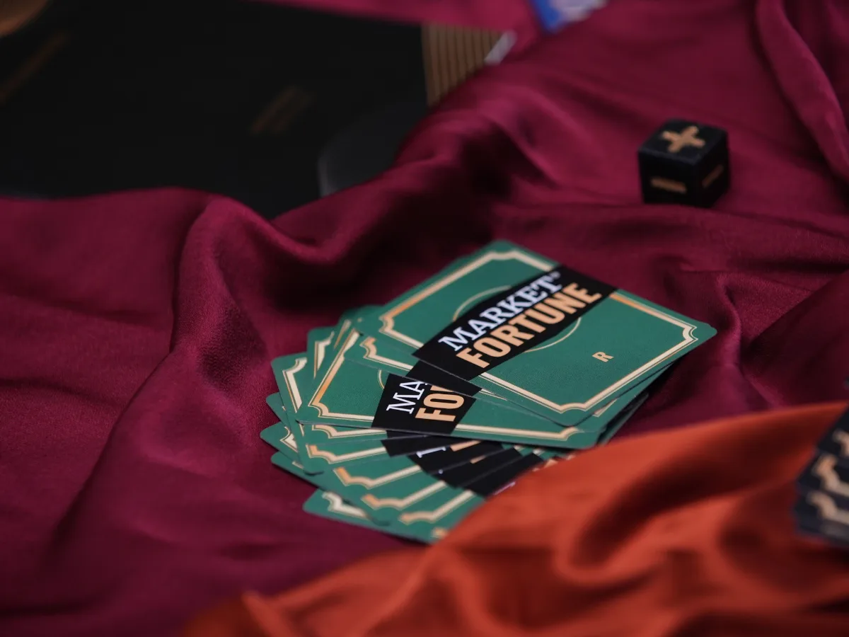Las cartas sobre la seda vinotinto